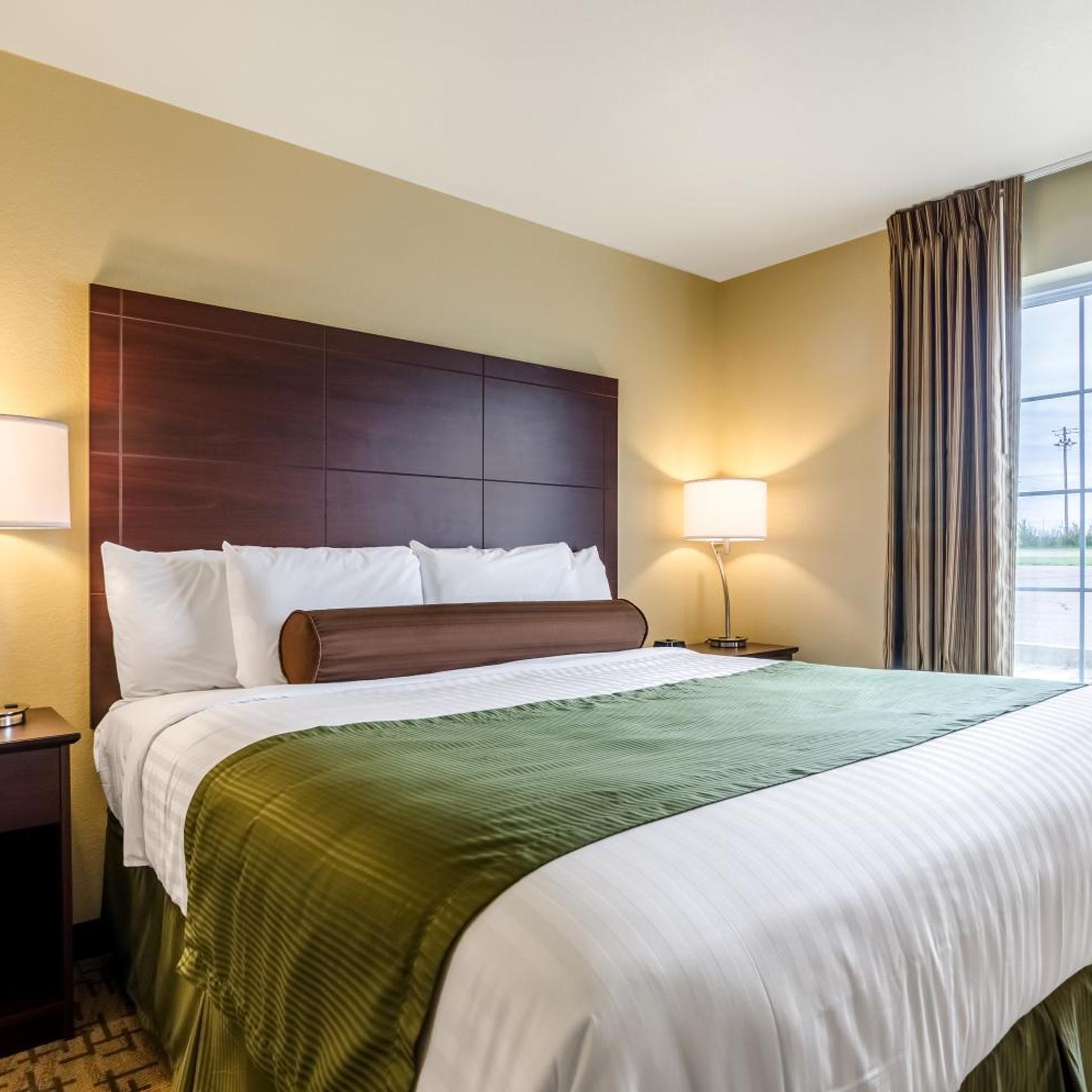 Suite, King Bed, Hot Tub