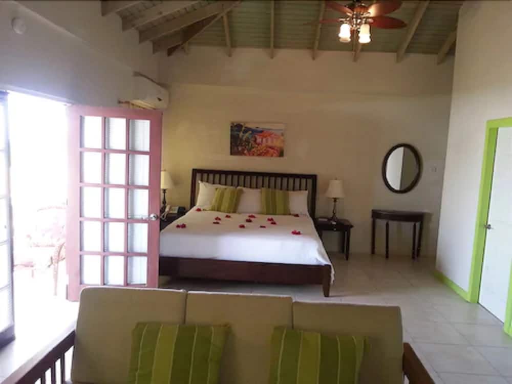 Grooms Beach Villa And Resort 35/62