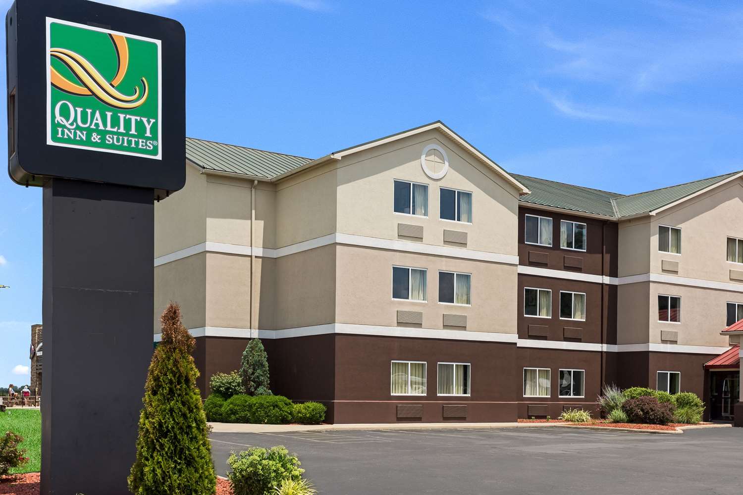 Quality Inn & Suites Ferdinand 5/27