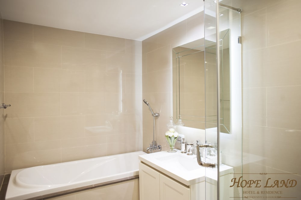 Hope Land Hotel & Residence Sukhumvit 8 24/77