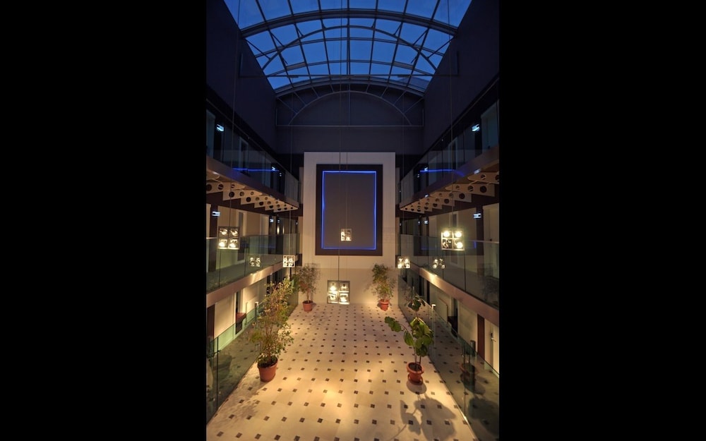 No 19 Boutique Hotel 3/69