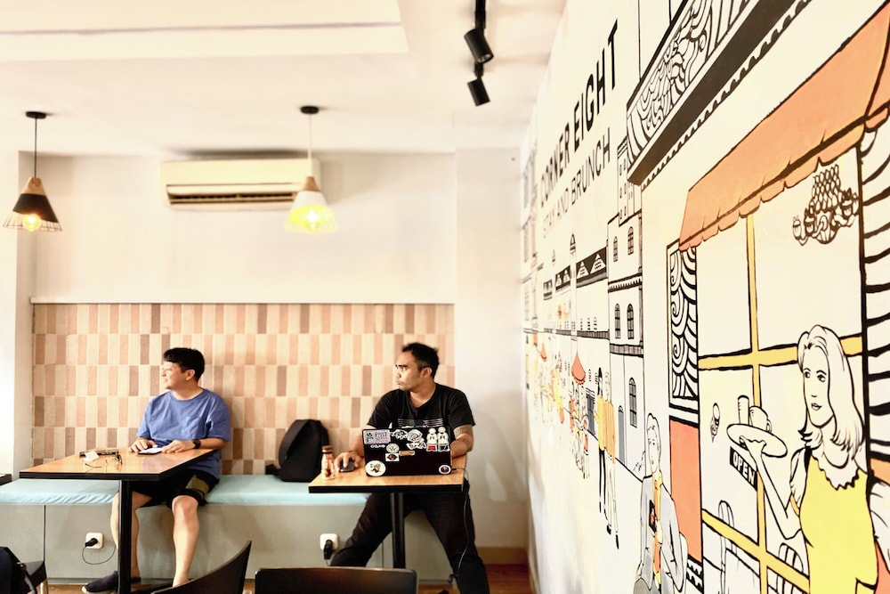 Behomy Corner 8 Lippo Karawaci by ZUZU 7/67