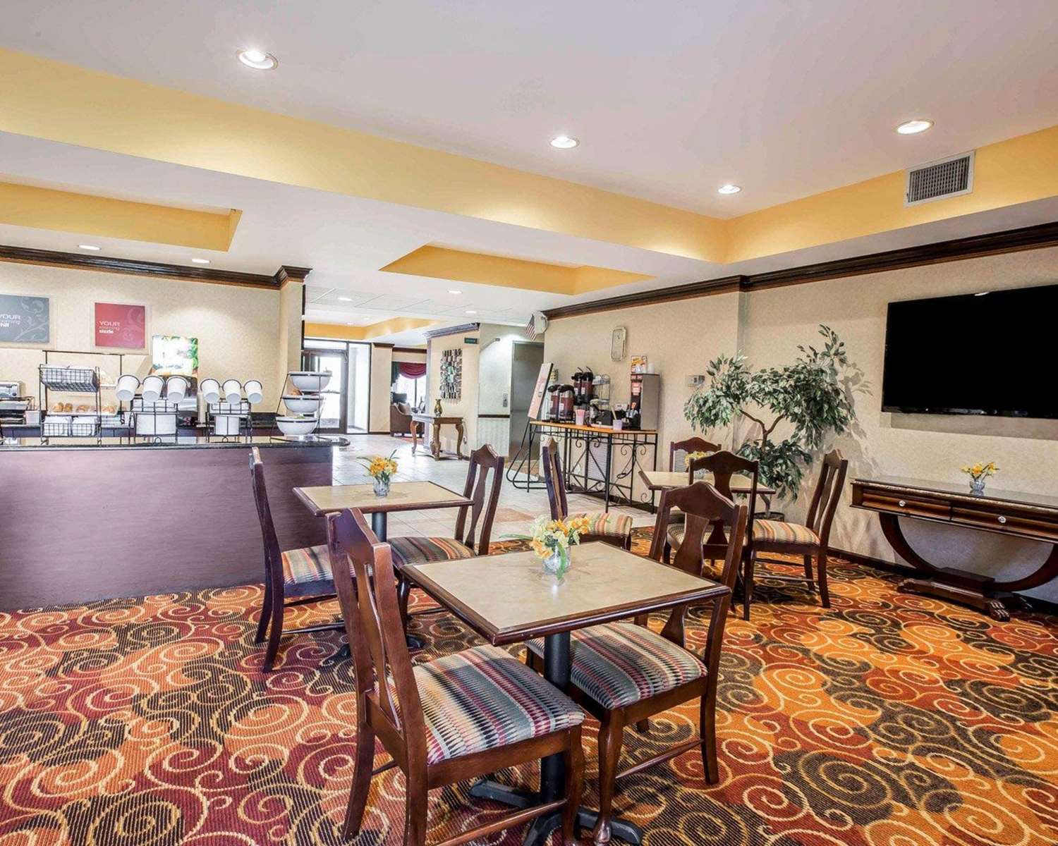 Comfort Inn and Suites at I-85 35/49