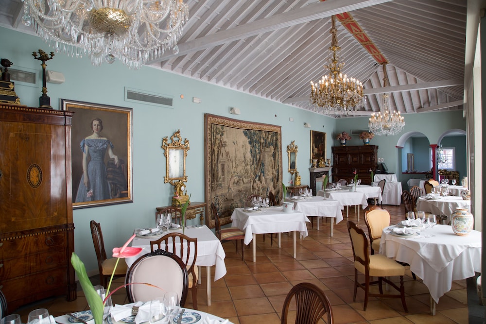 Hacienda De Abajo - Adults Only 30/50