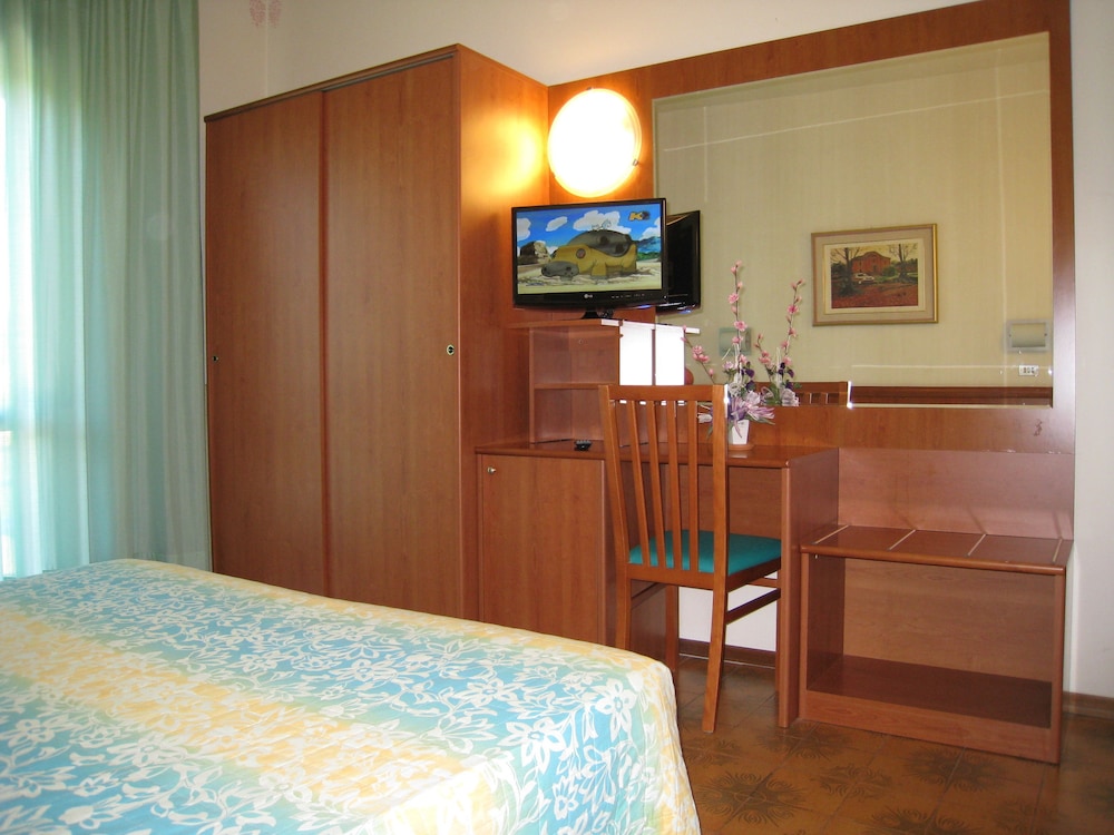 Albergo Boomerang 10/40