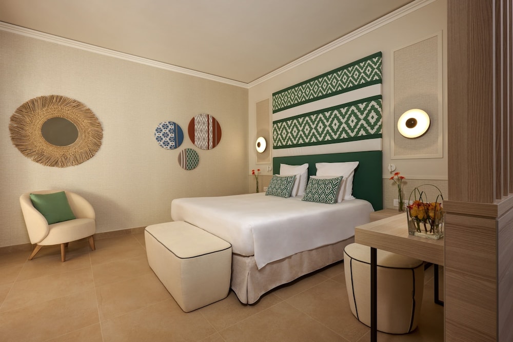 غرفة سوبيريور بسرير مزدوج أو سريرين منفصلين بإطلالة على الحديقة، Almar Timi Ama Resort and Spa 2/4