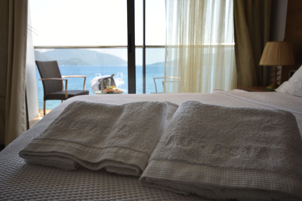 غرفة قياسية بسرير مزدوج بإطلالة على البحر، Aurasia Beach Hotel 4/6