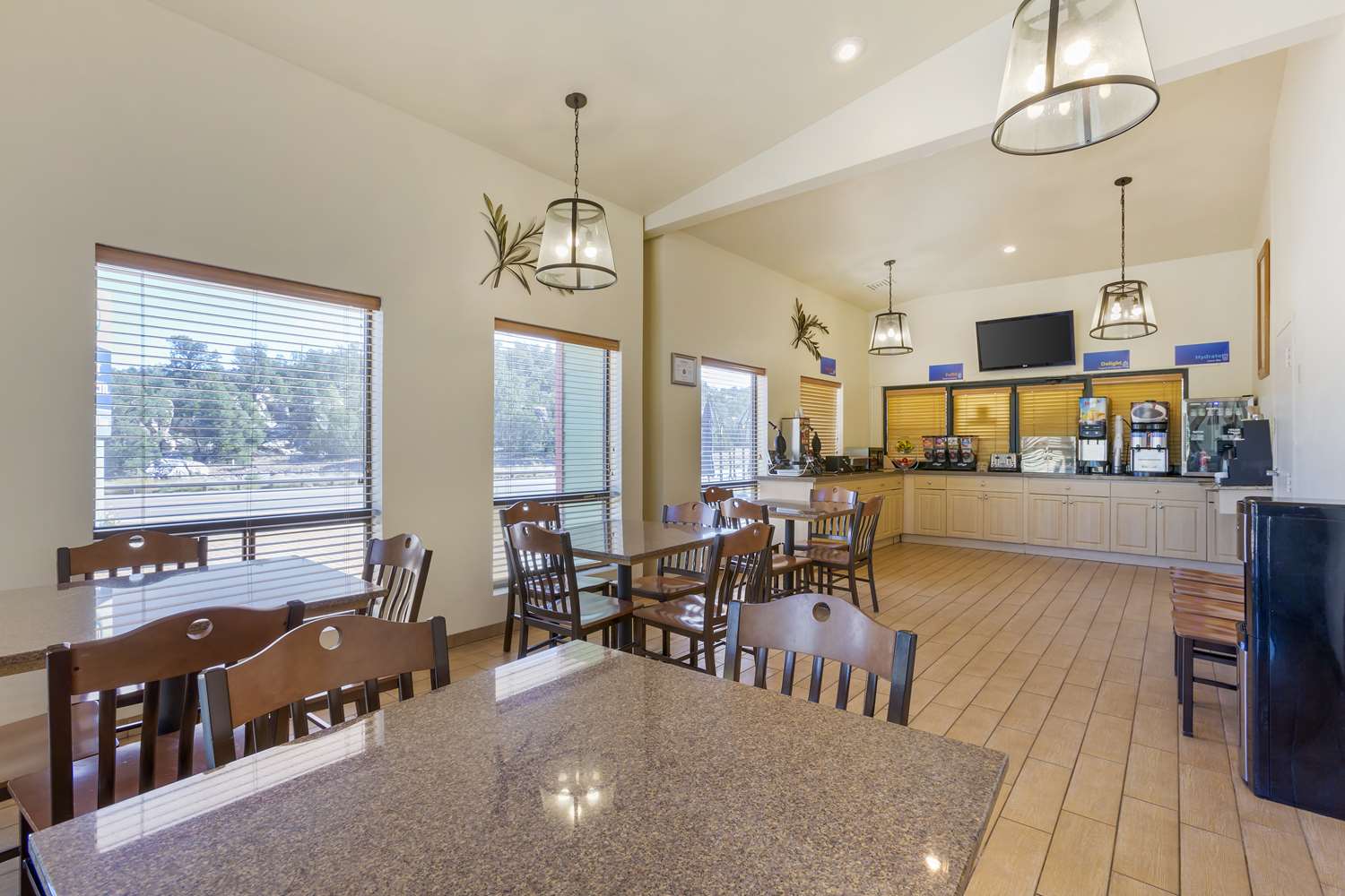 Best Western Sawmill Inn 27/31