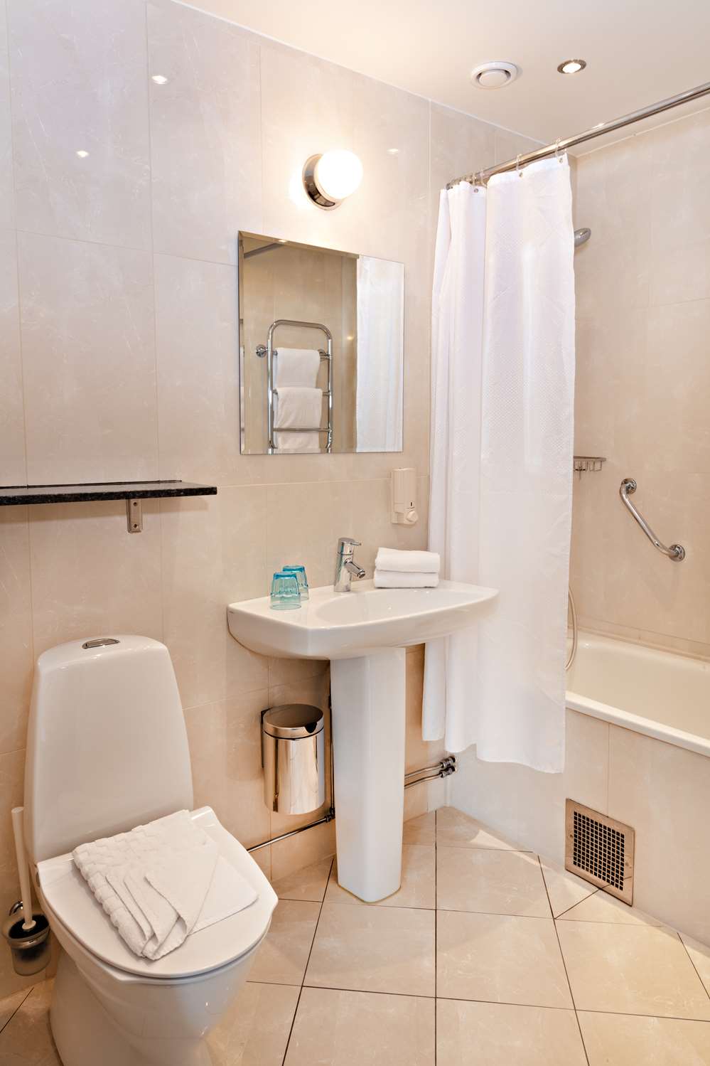 Sure Hotel By Best Western Center 15/16