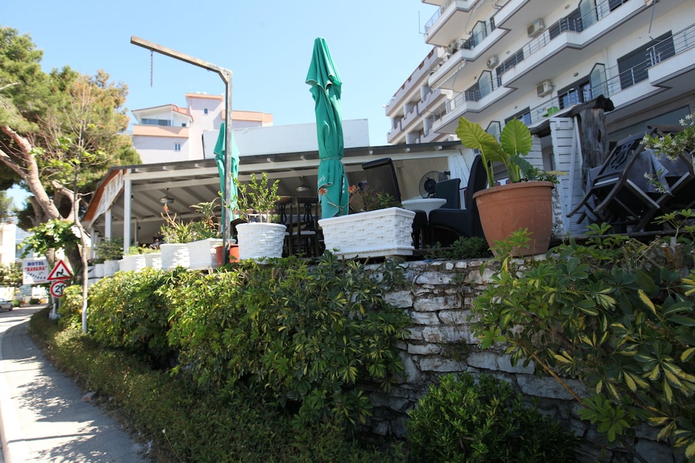 Hotel Havana 3/64