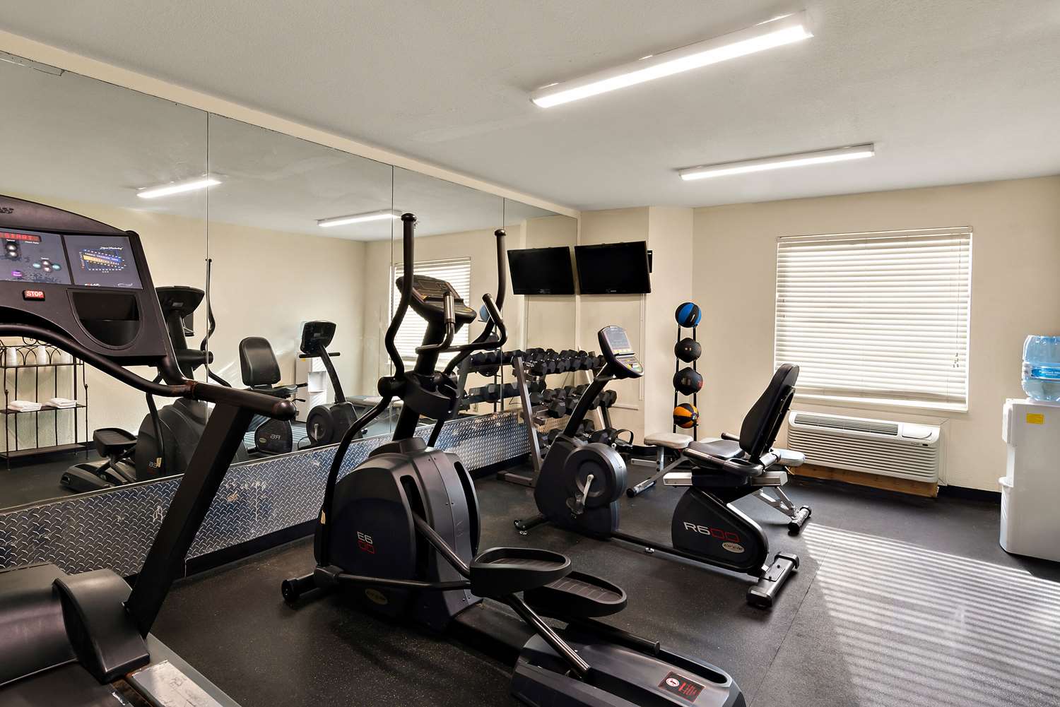 Quality Inn Memphis Northeast Near I-40 19/22