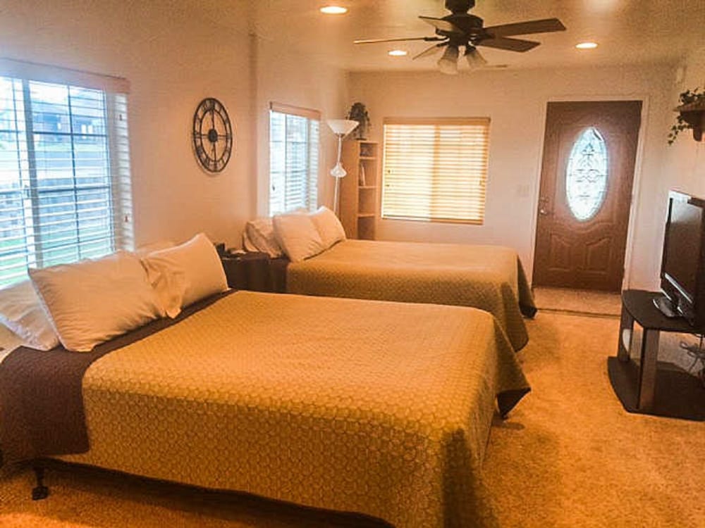Bryce Country Cabins 25/70