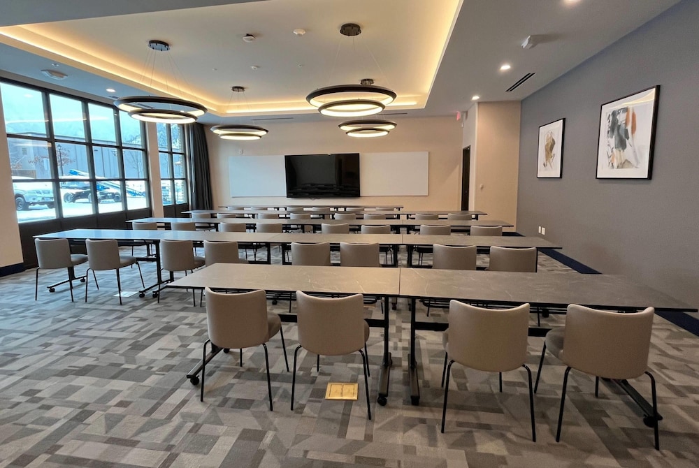 La Quinta Inn and Suites by Wyndham Leavenworth 51/60
