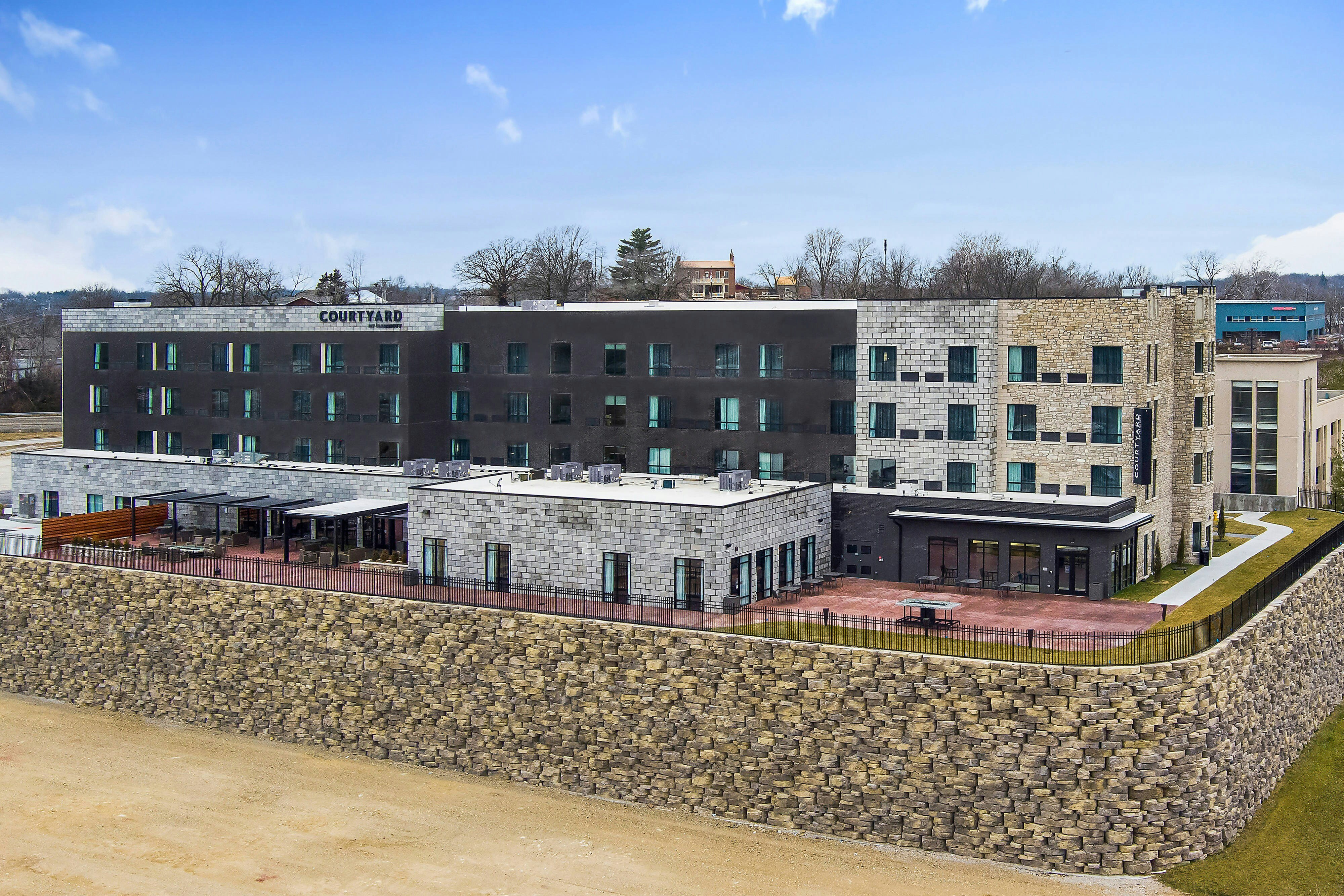 Courtyard by Marriott Jefferson City 20/20