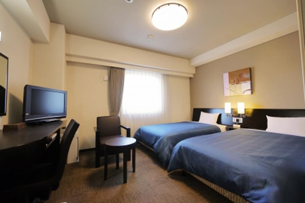 Hotel Route-Inn Higashimuroran Ekimae 12/60