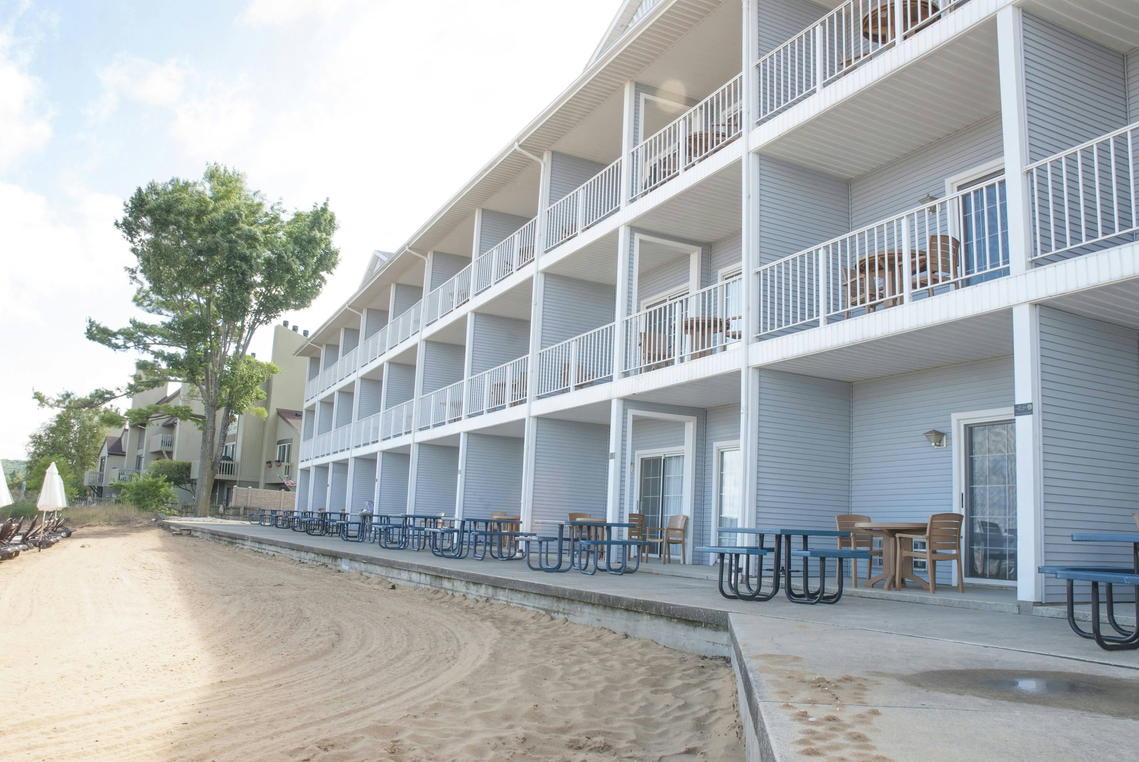Grand Beach Resort Hotel 43/46