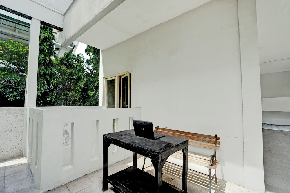 Hotel O near Ciputra World Surabaya formerly Darmo Residence 14/60