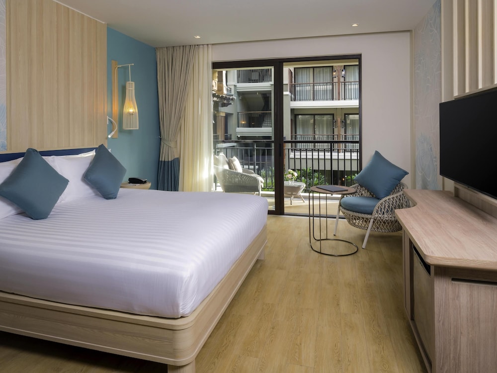 Deluxe, Double Bed, Pool View, Beach Wing