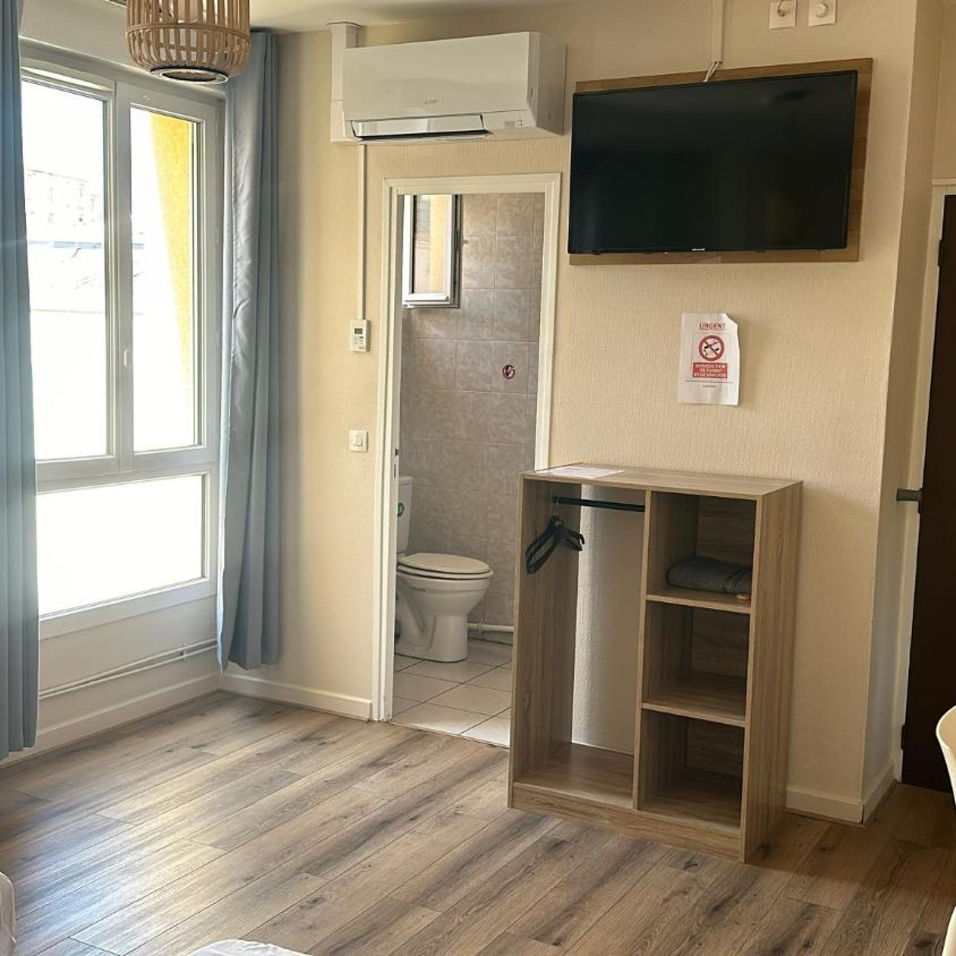 Hotel in Paris 40/41