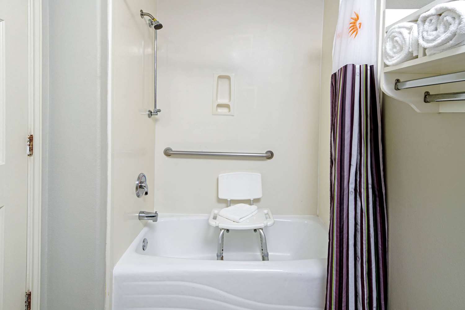 La Quinta Inn & Suites by Wyndham Brownsville North 27/27