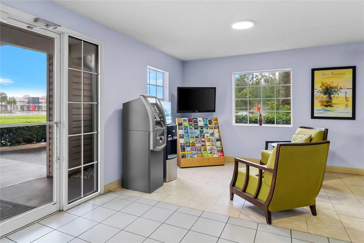 Travelodge Suites by Wyndham MacClenny 6/17