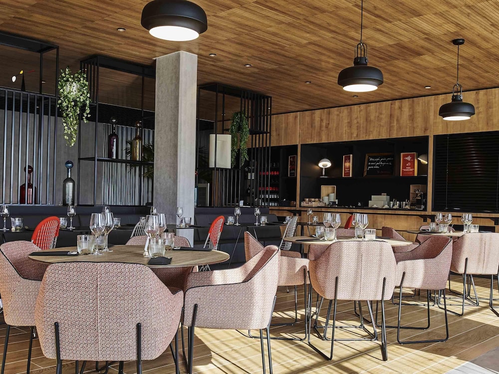 ibis Montlhery Paris Sud 52/68