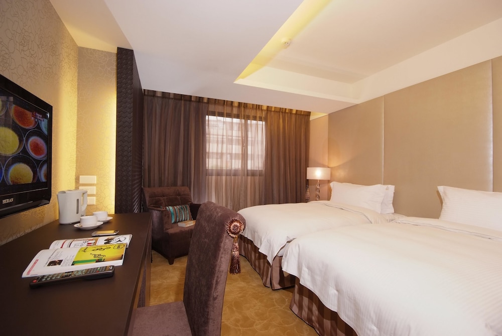 The Metro Hotel 13/25
