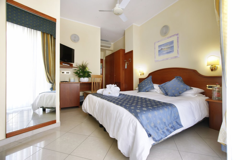 Hotel Ristorante Toscana 4/45