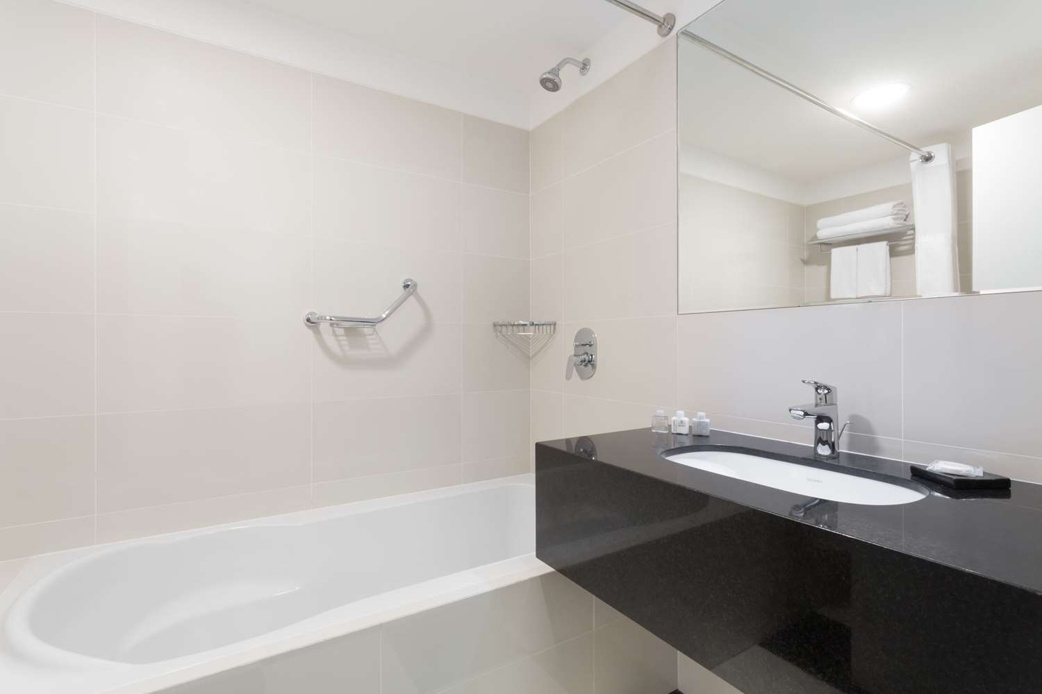 Wyndham Costa Del Sol Lima City 74/77