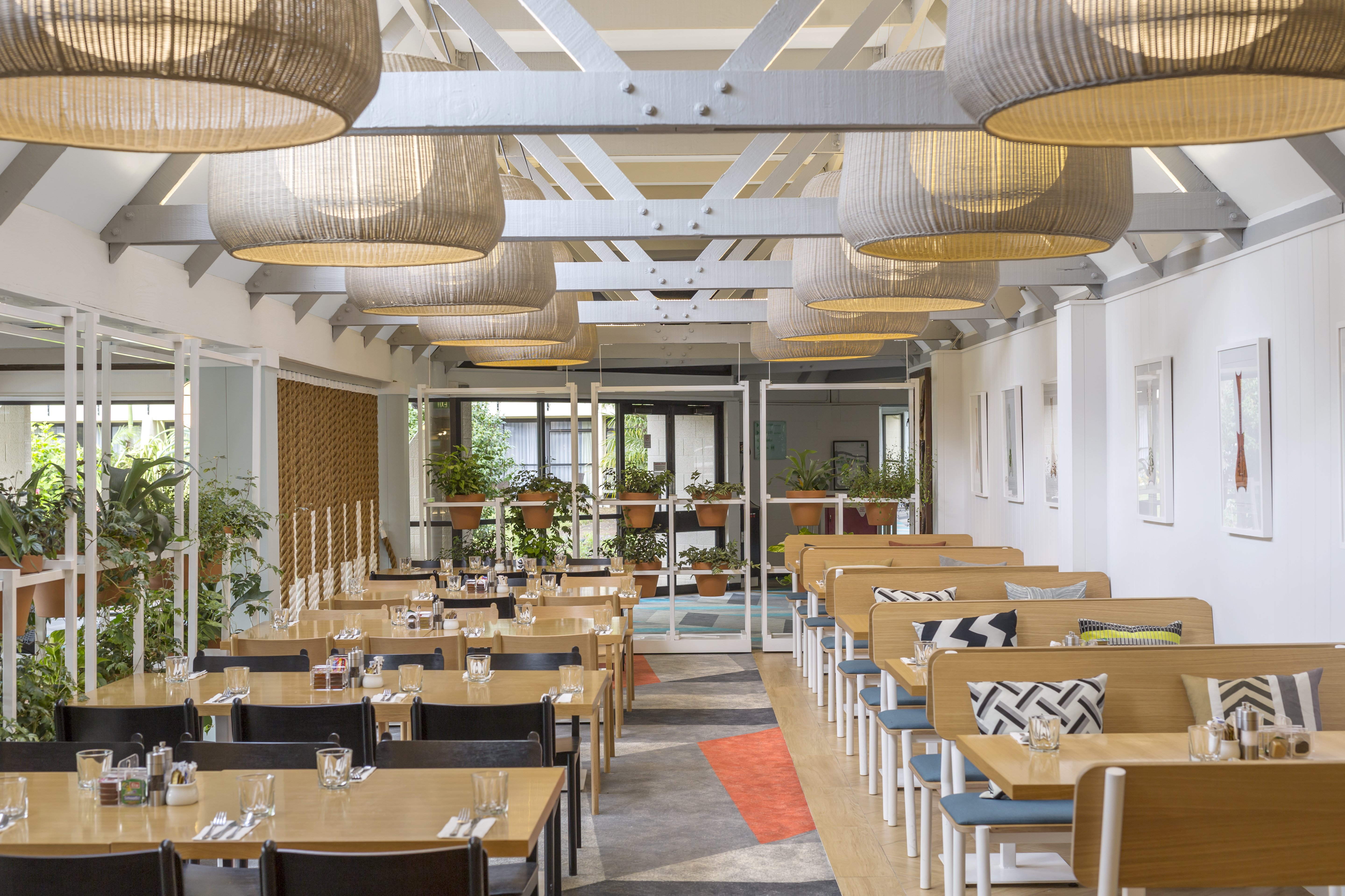 Holiday Inn Auckland Airport 57/78