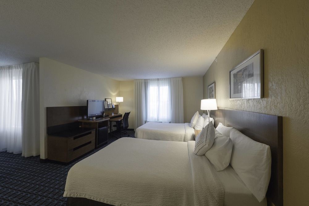 Fairfield Inn Suites Cleveland Streetsboro 15/36