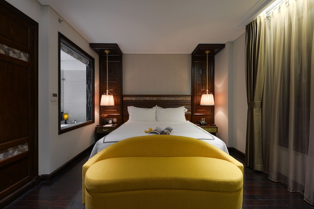 Le Jardin Hotel Haute Couture 18/76