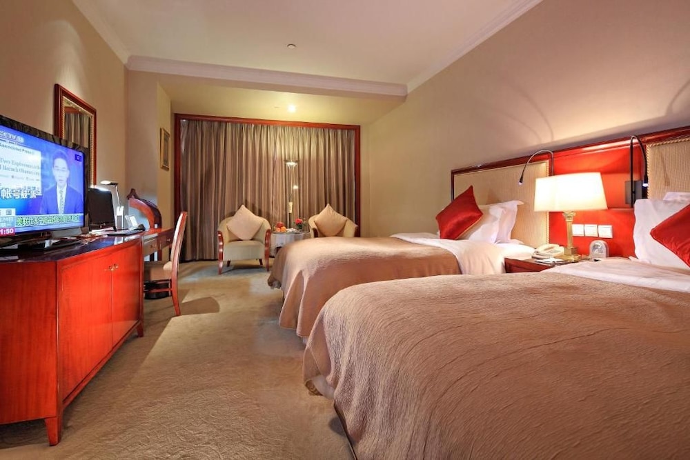 Xinhai Jinjiang Hotel 13/45