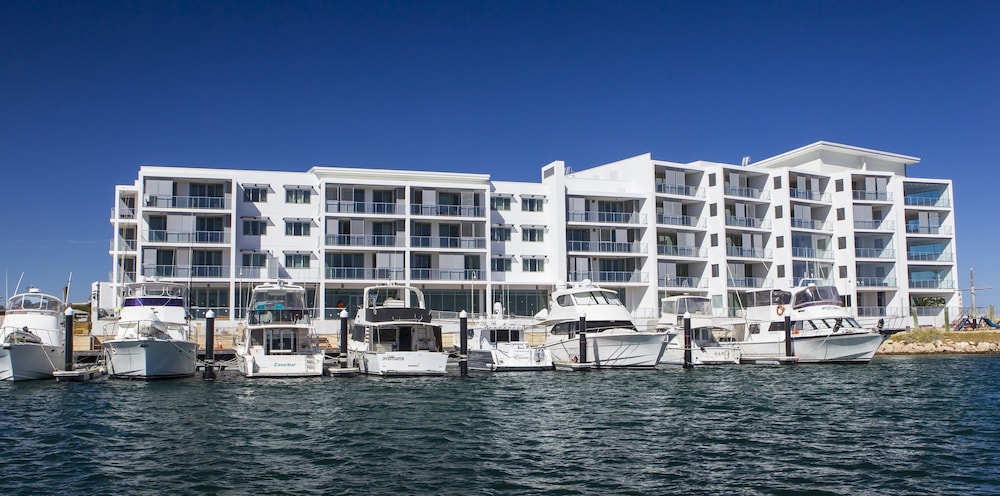 Mantra Geraldton 3/65