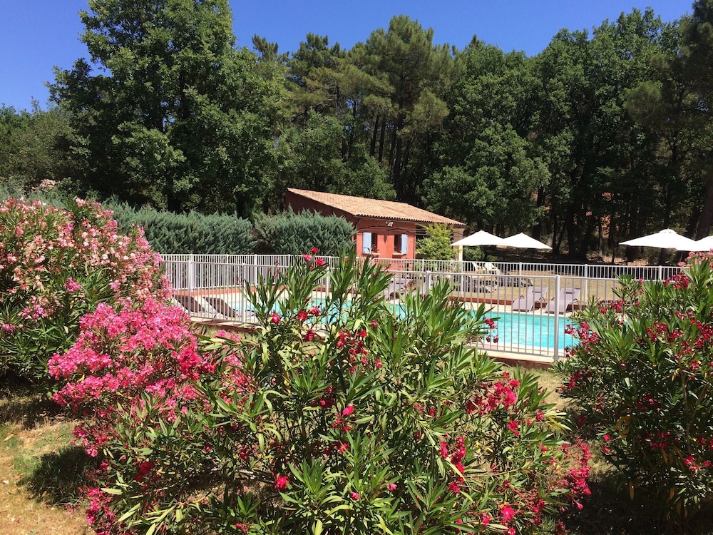 Hotel Les Ambres 42/49