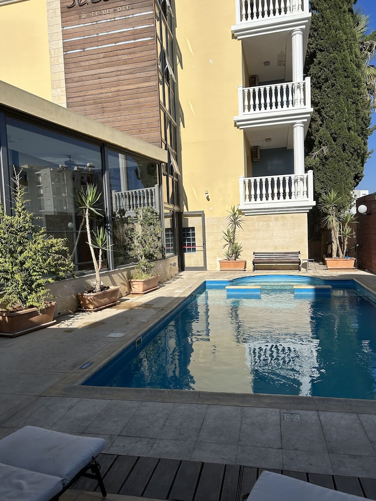 St Elena Boutique Hotel 42/50