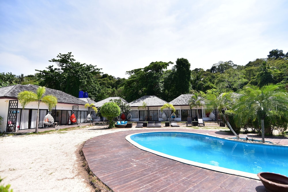 Reef Resort 29/33