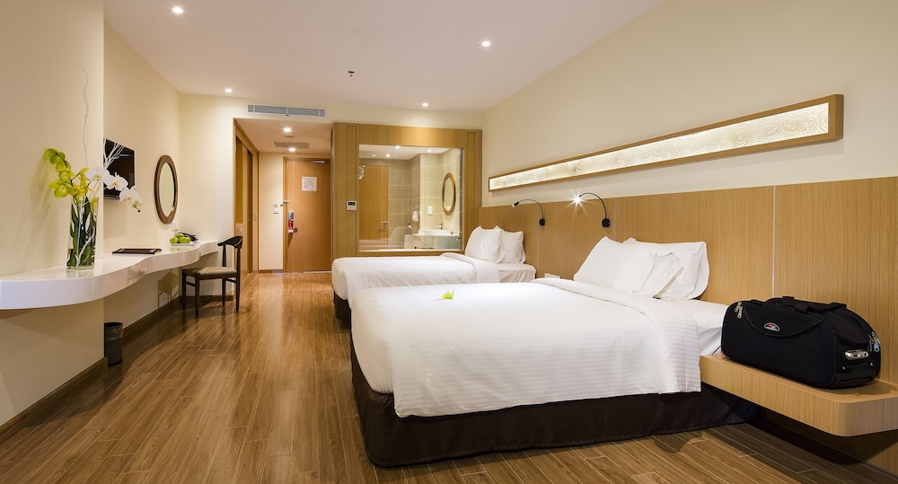 Starcity Bayfront Nha Trang Hotel 34/76