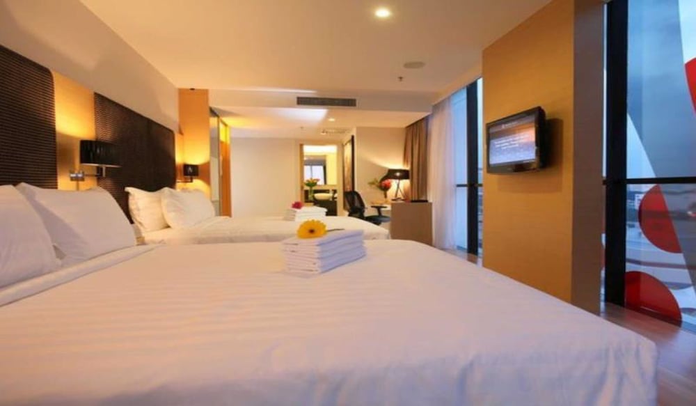 Sunday Hotel Subang Formerly Empire Hotel 25/67