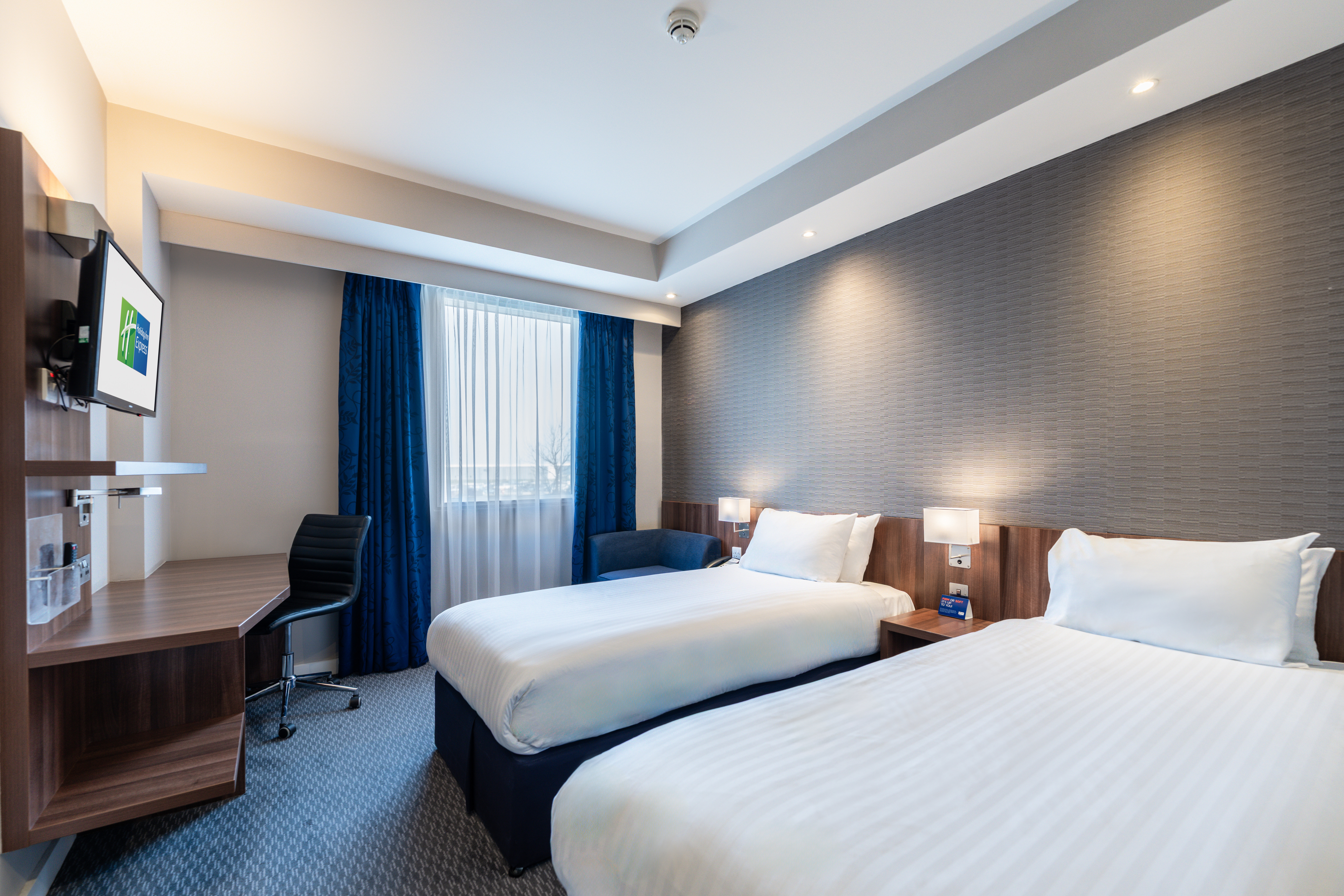 Holiday Inn Express Aberdeen Airport 29/72