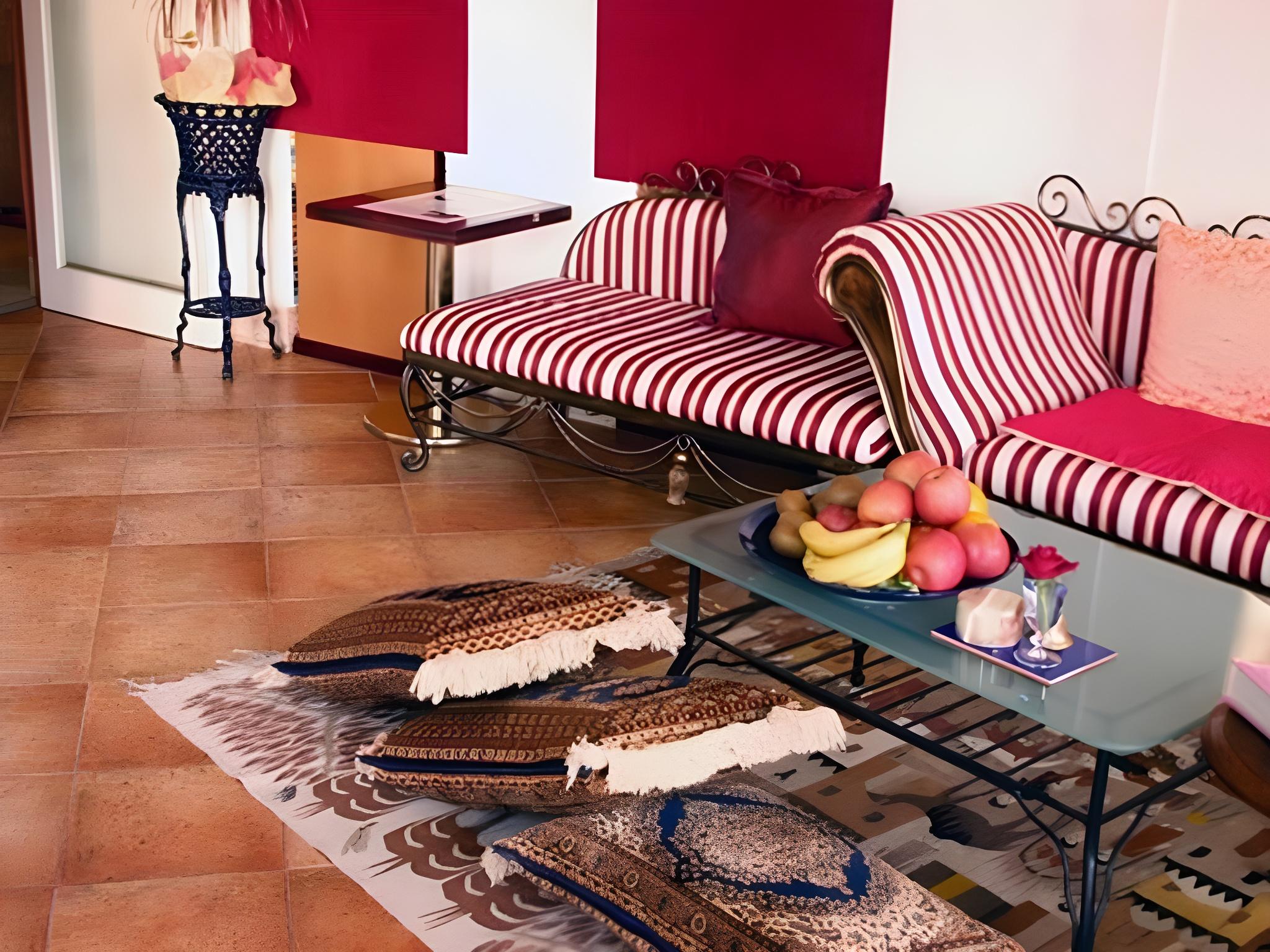 Arabianart Hotel & Gallery 40/48