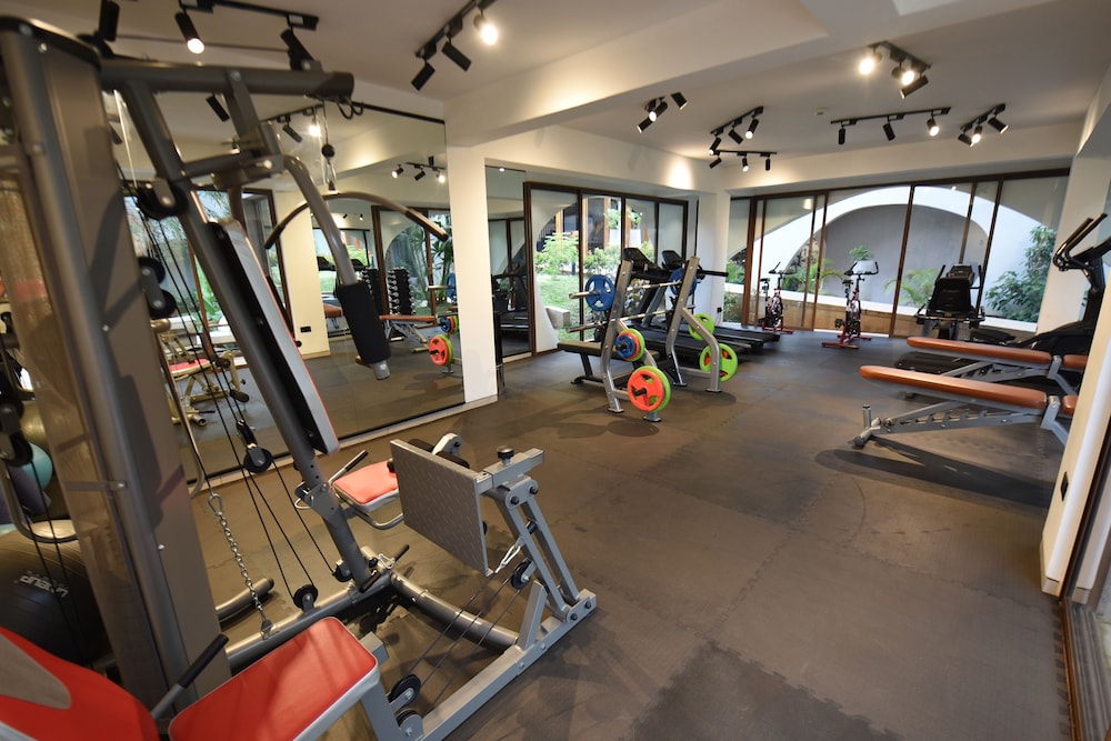 Le Petit Village Hotel 28/50