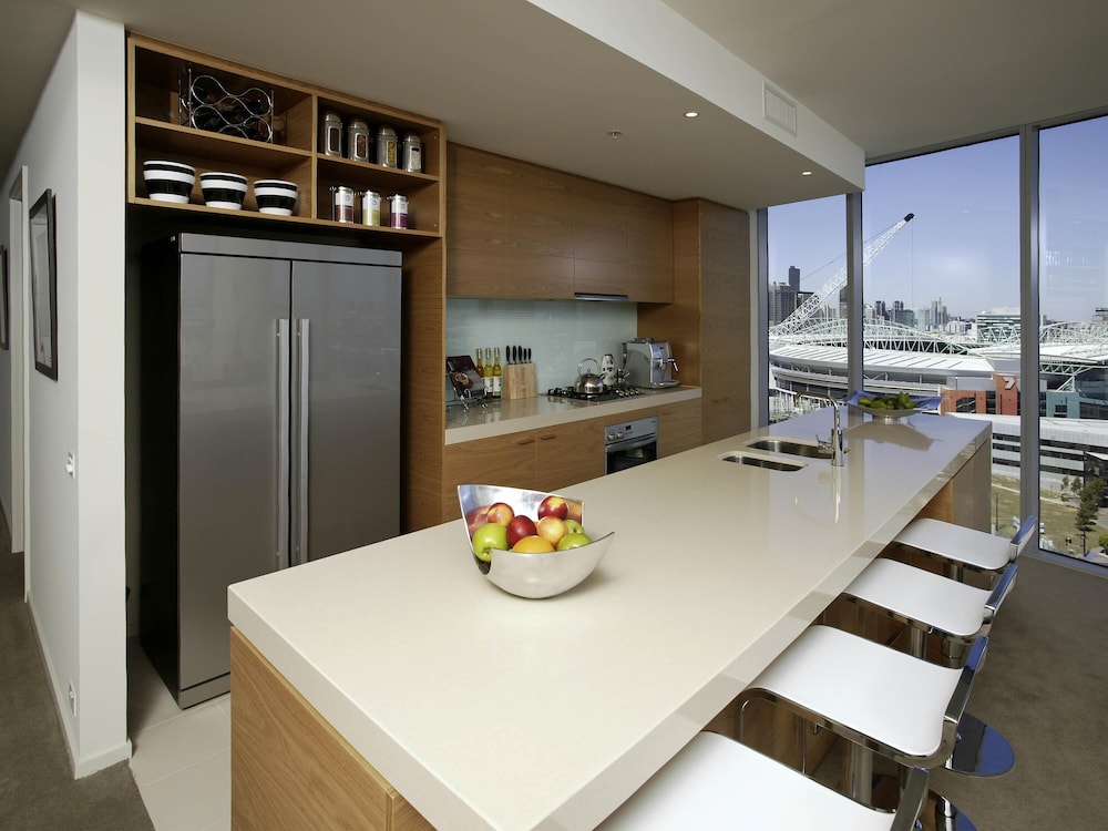 The Sebel Residences Melbourne Docklands 39/55