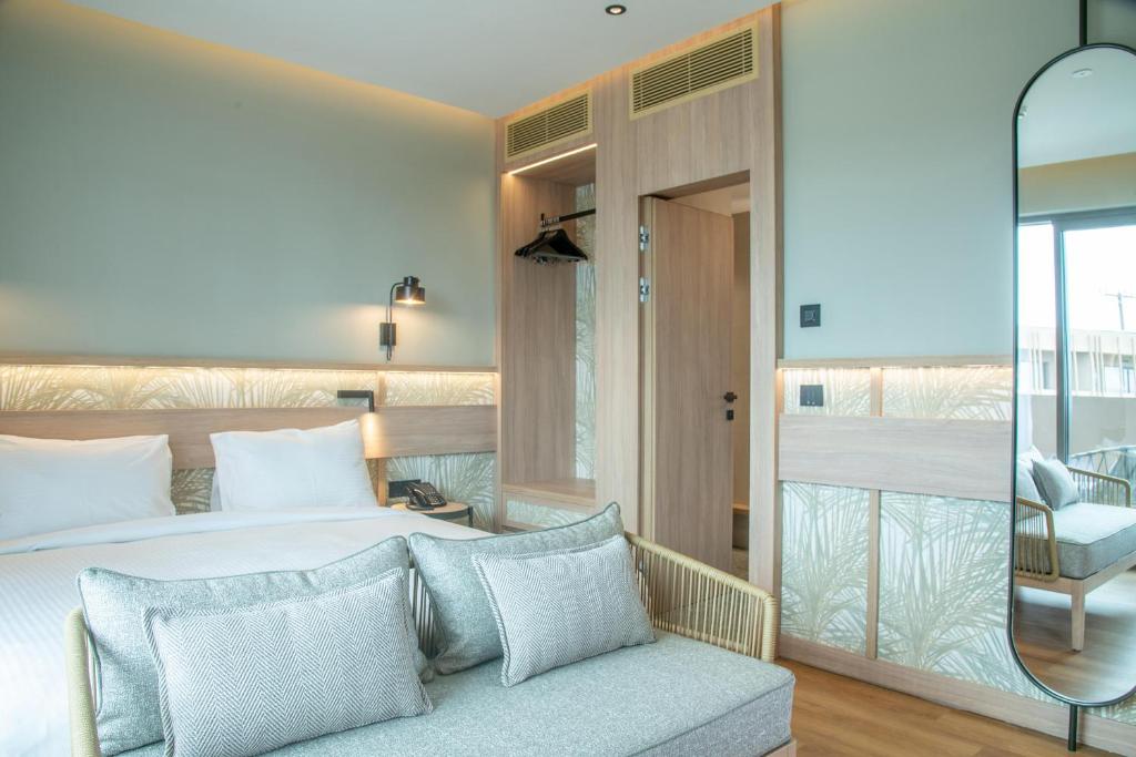 Classic, Single, Double Bed