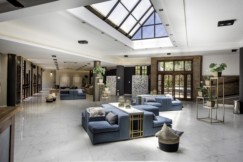 Pinares Del Cerro Hotel 34/63