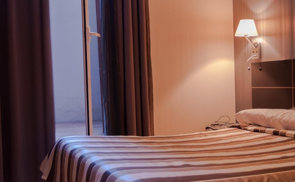 Hostal Bcn 46 17/36