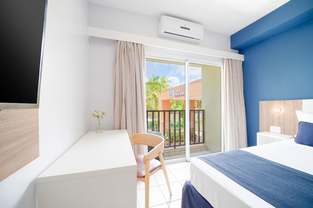 Acqua Beach Park Resort 8/50