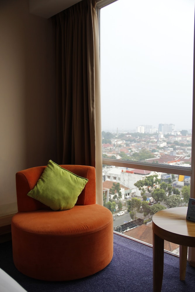 NOVOTEL BANDUNG 48/73
