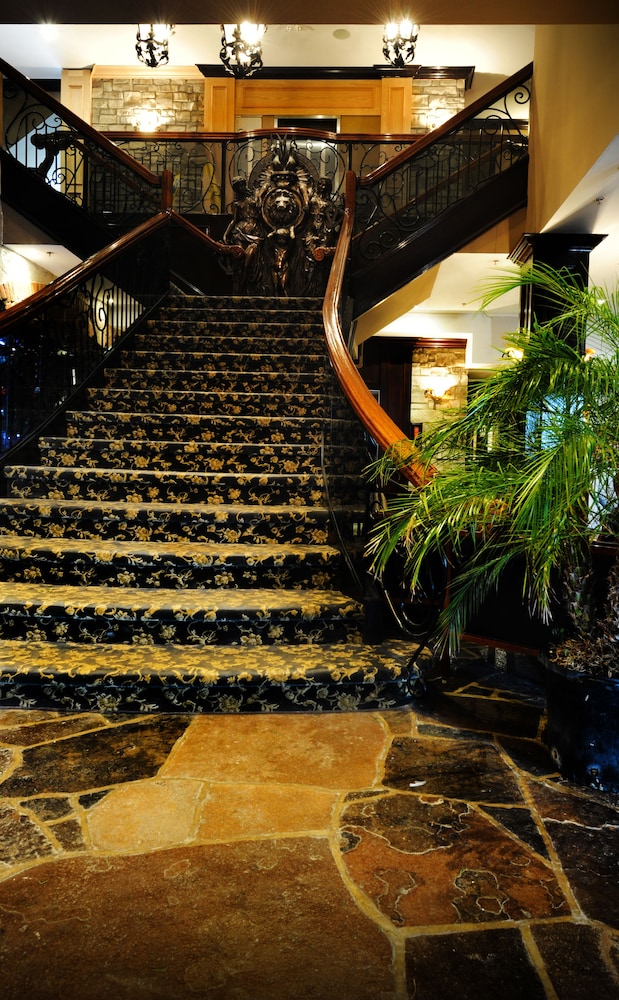 Stone Mill Inn 3/40