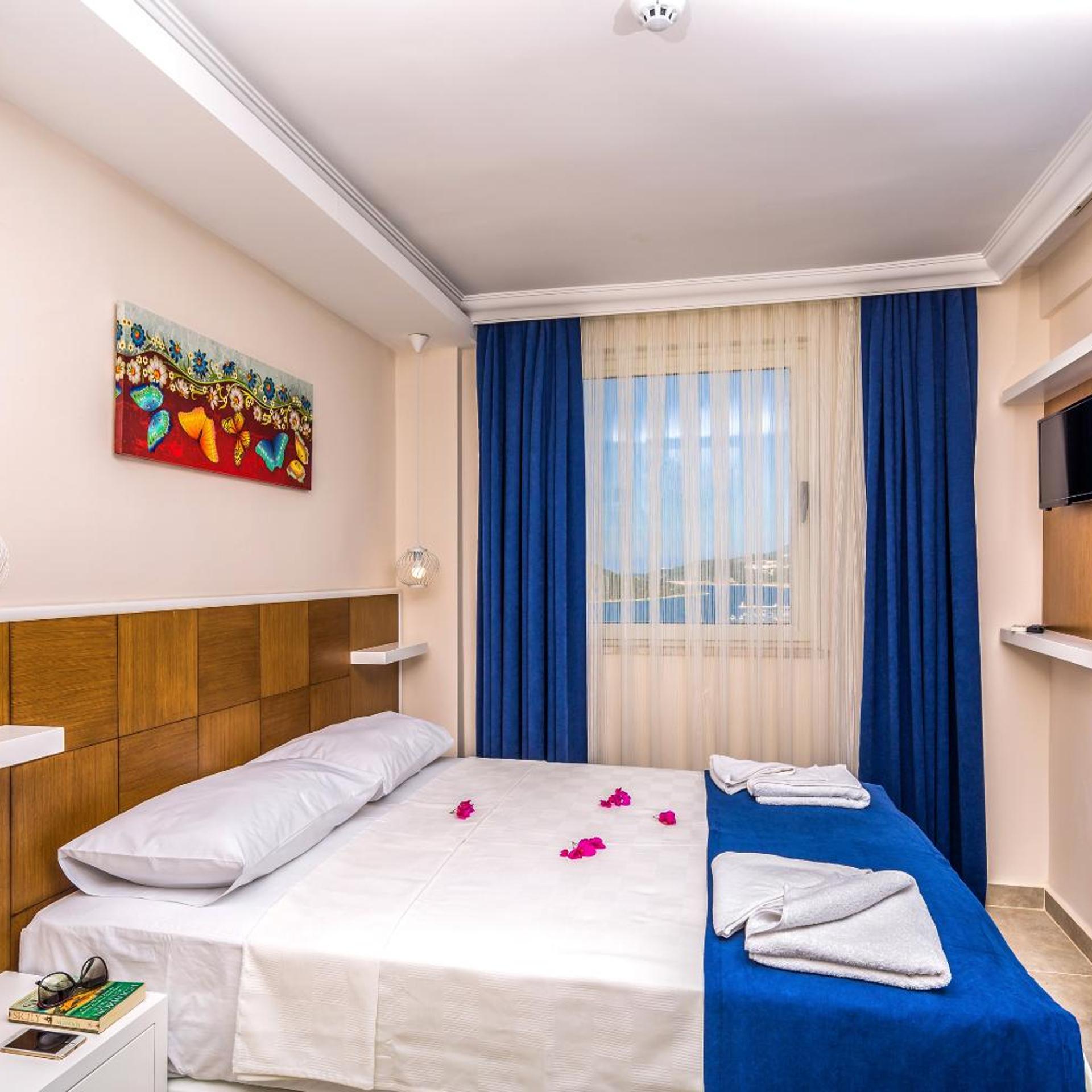 Oreo Hotel 16/74